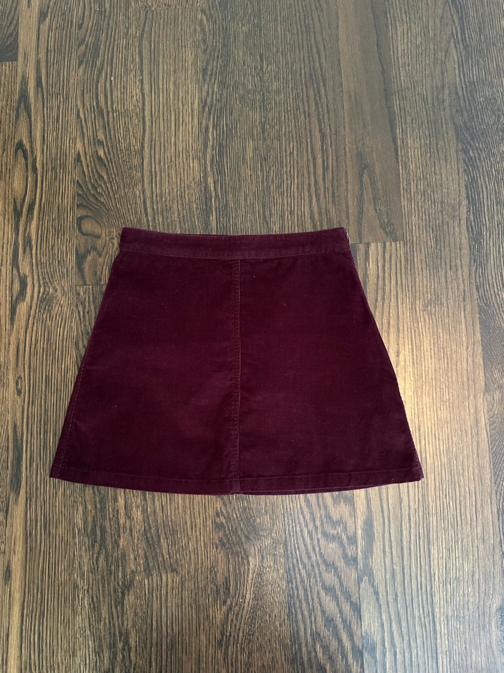 Wilfred Aritzia Burgundy Corduroy Mini Skirt size 4